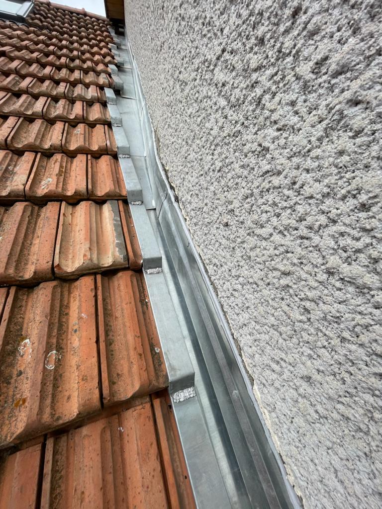 Toitures en terre cuite et ardoise Forcalqueiret